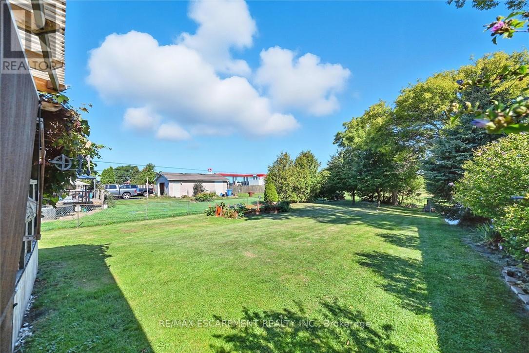 8554 Haldibrook Road, Hamilton, Ontario  N3W 2G8 - Photo 37 - X12375432