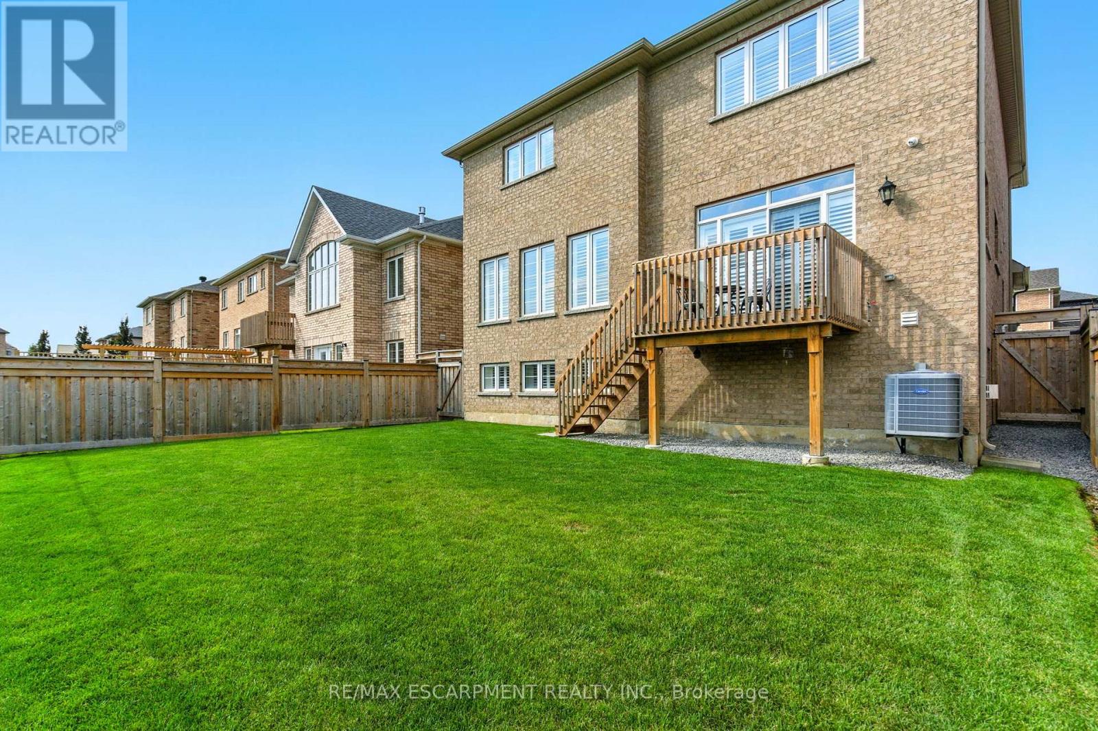 15 Robarts Drive, Hamilton, Ontario  L9K 0H6 - Photo 49 - X12438154