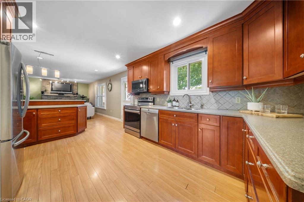 54 Pathfinder Crescent, Kitchener, Ontario  N2P 1S6 - Photo 12 - 40771375