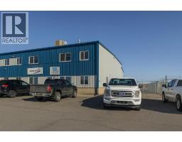 3, 8 Gateway Boulevard Gateway Industrial Park, Rural Clearwater County, Ca