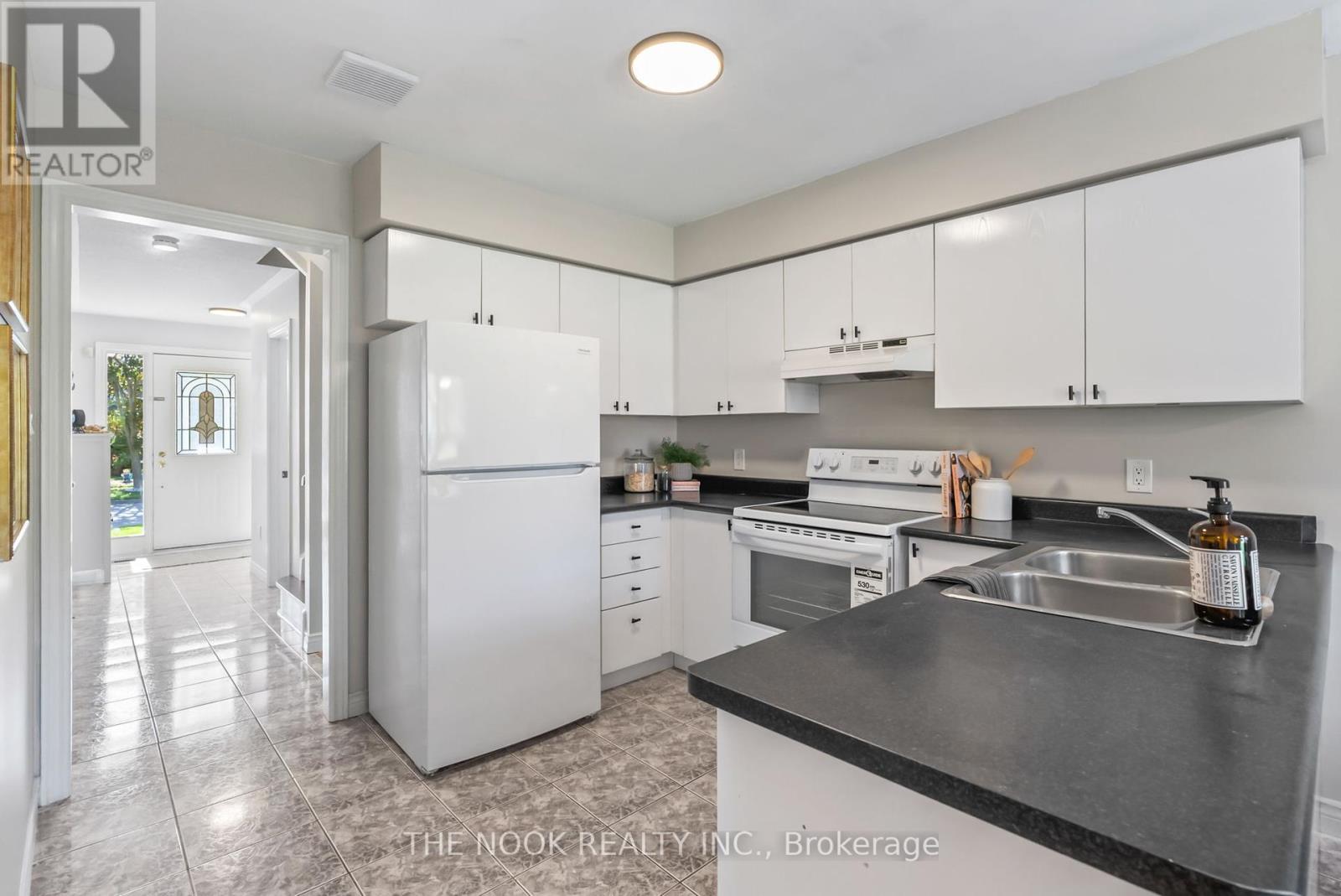 4 Hearthstone Crescent, Clarington, Ontario  L1E 2X7 - Photo 14 - E12442591