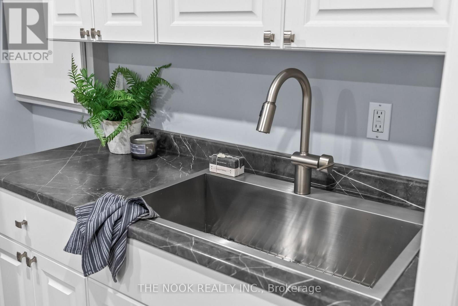 4 Hearthstone Crescent, Clarington, Ontario  L1E 2X7 - Photo 36 - E12442591