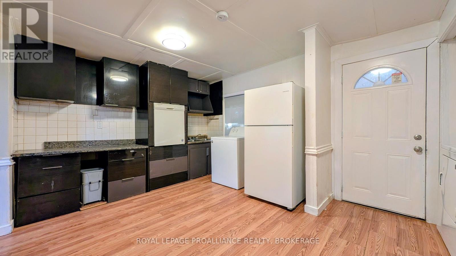 79 Mcdonald Avenue, Kingston, Ontario  K7M 1R2 - Photo 12 - X12442583