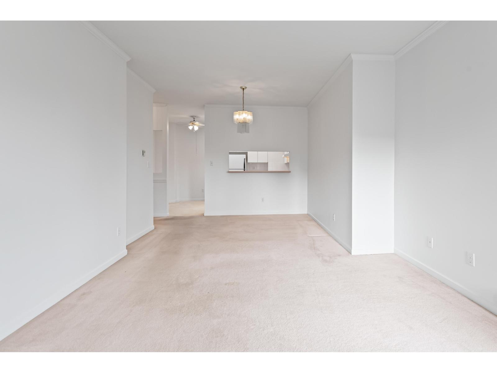 311 1533 Best Street, White Rock, British Columbia  V4B 4E9 - Photo 11 - R3054611