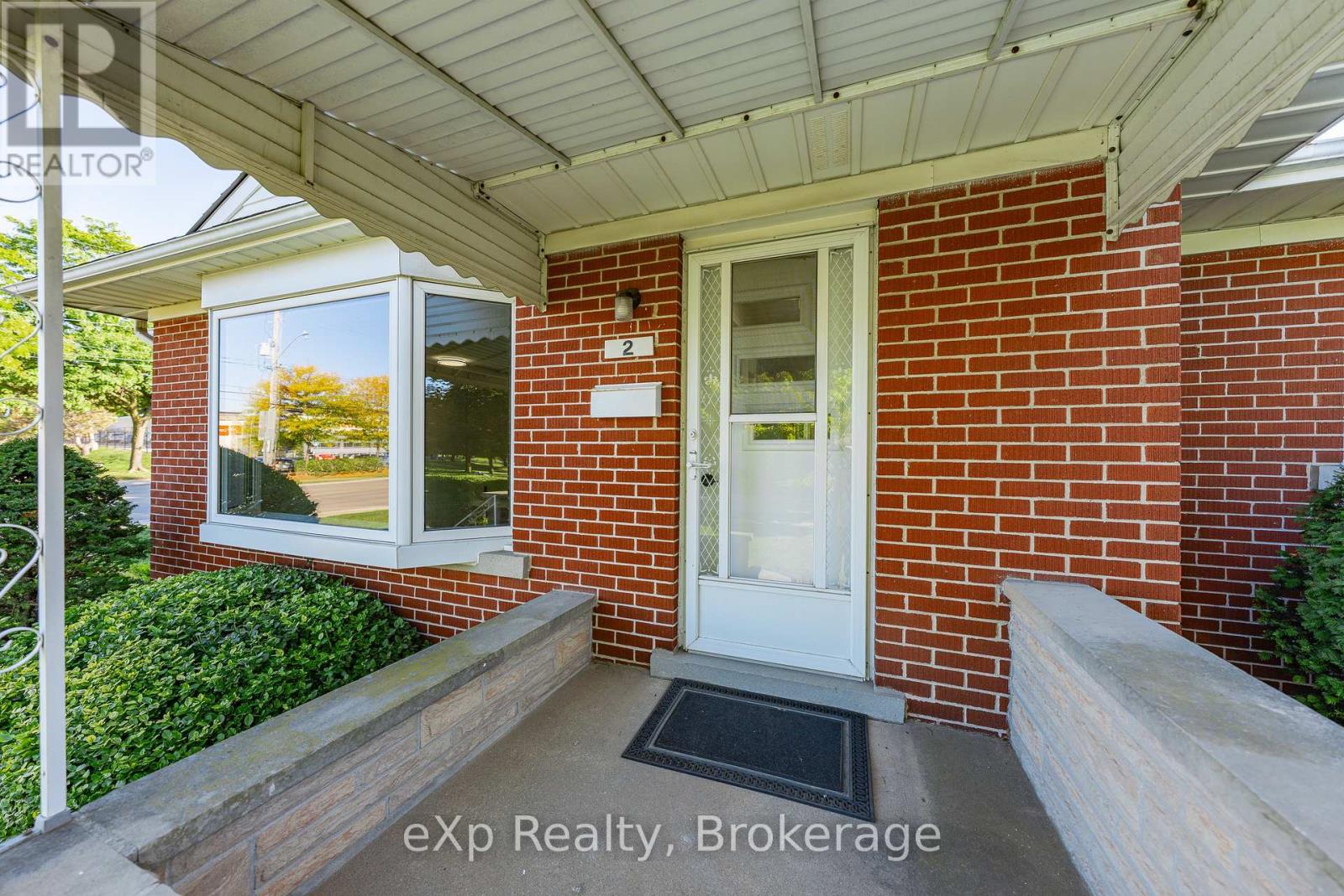 2 Skov Crescent, Guelph, Ontario  N1E 4B7 - Photo 4 - X12442576