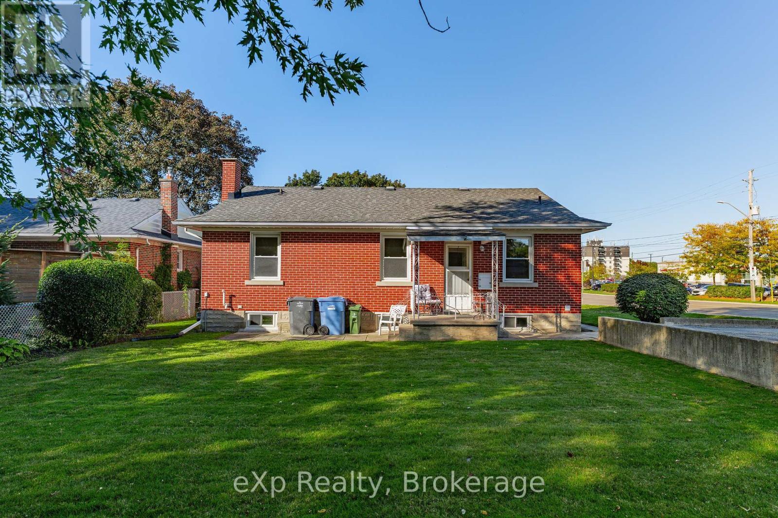 2 Skov Crescent, Guelph, Ontario  N1E 4B7 - Photo 40 - X12442576