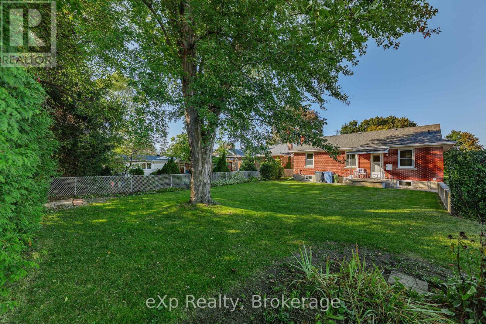 2 Skov Crescent, Guelph, Ontario  N1E 4B7 - Photo 44 - X12442576