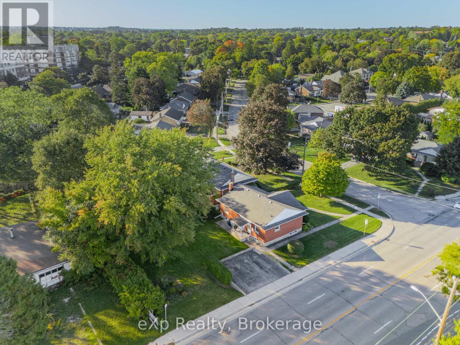 2 Skov Crescent, Guelph, Ontario  N1E 4B7 - Photo 48 - X12442576