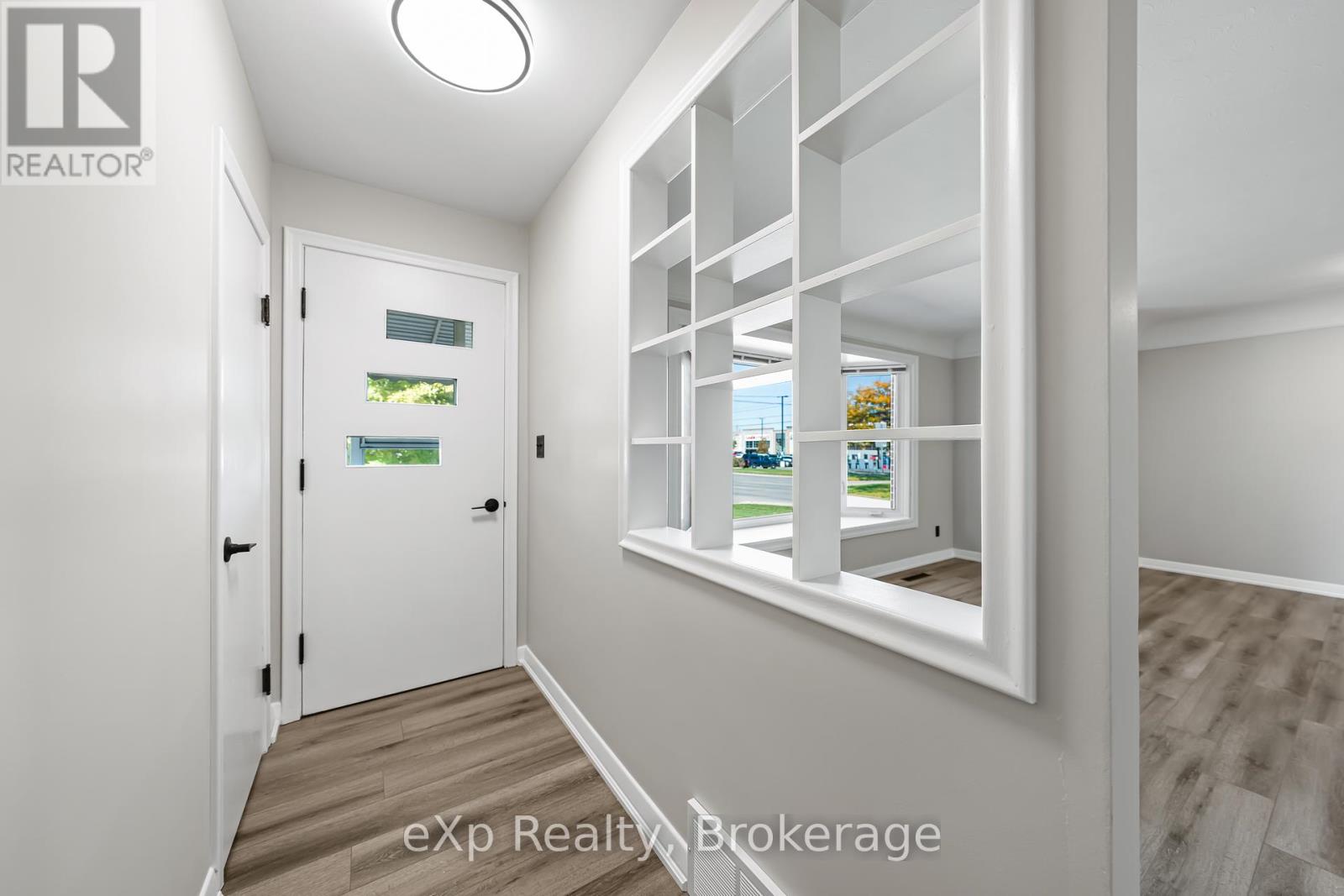 2 Skov Crescent, Guelph, Ontario  N1E 4B7 - Photo 5 - X12442576