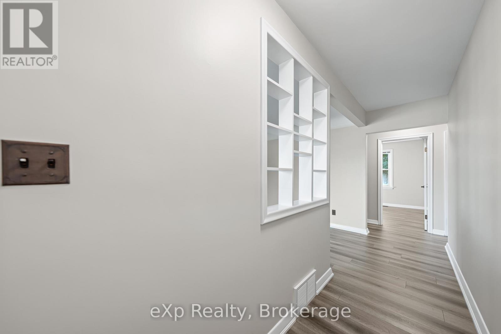 2 Skov Crescent, Guelph, Ontario  N1E 4B7 - Photo 6 - X12442576