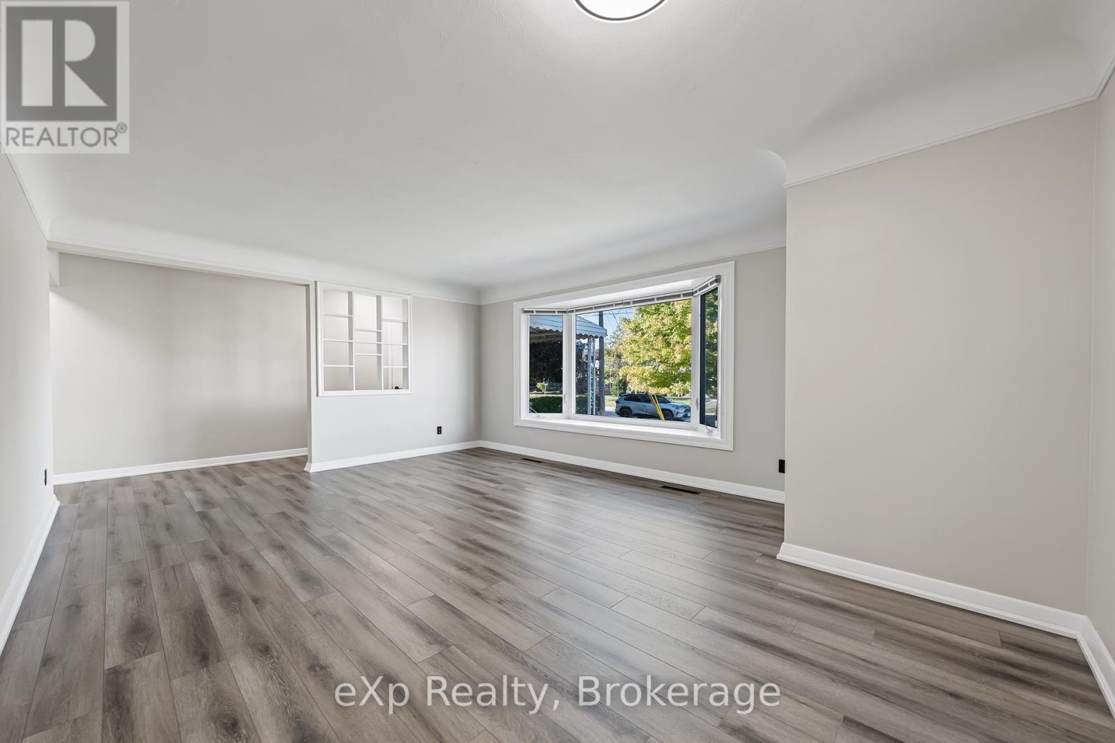 2 Skov Crescent, Guelph, Ontario  N1E 4B7 - Photo 9 - X12442576