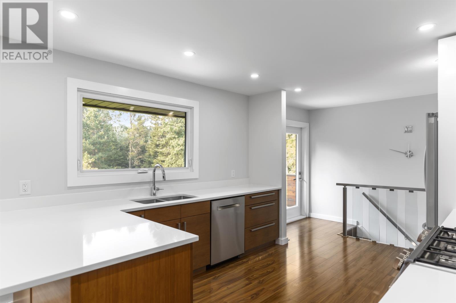 121 Chercover Dr, Thunder Bay, Ontario  P7G 1A7 - Photo 10 - TB252972