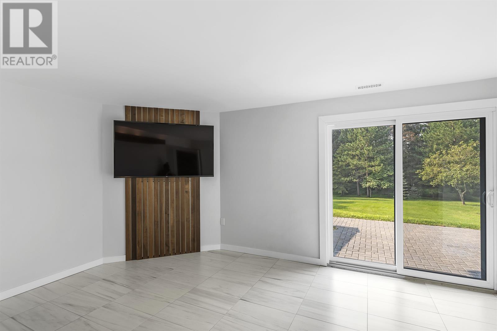 121 Chercover Dr, Thunder Bay, Ontario  P7G 1A7 - Photo 24 - TB252972
