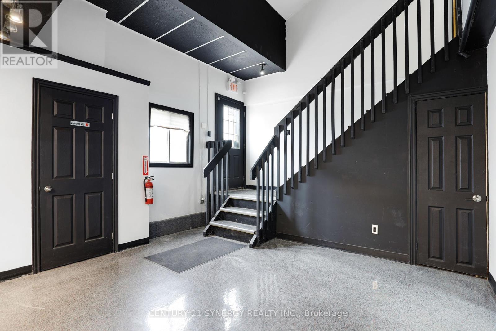 Unit 2 - 42 Union Street, Smiths Falls, Ontario  K7A 5C4 - Photo 6 - X12442573