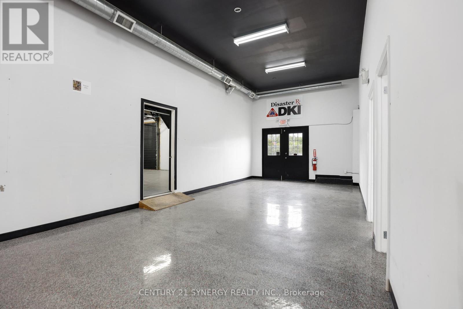 Unit 2 - 42 Union Street, Smiths Falls, Ontario  K7A 5C4 - Photo 8 - X12442573