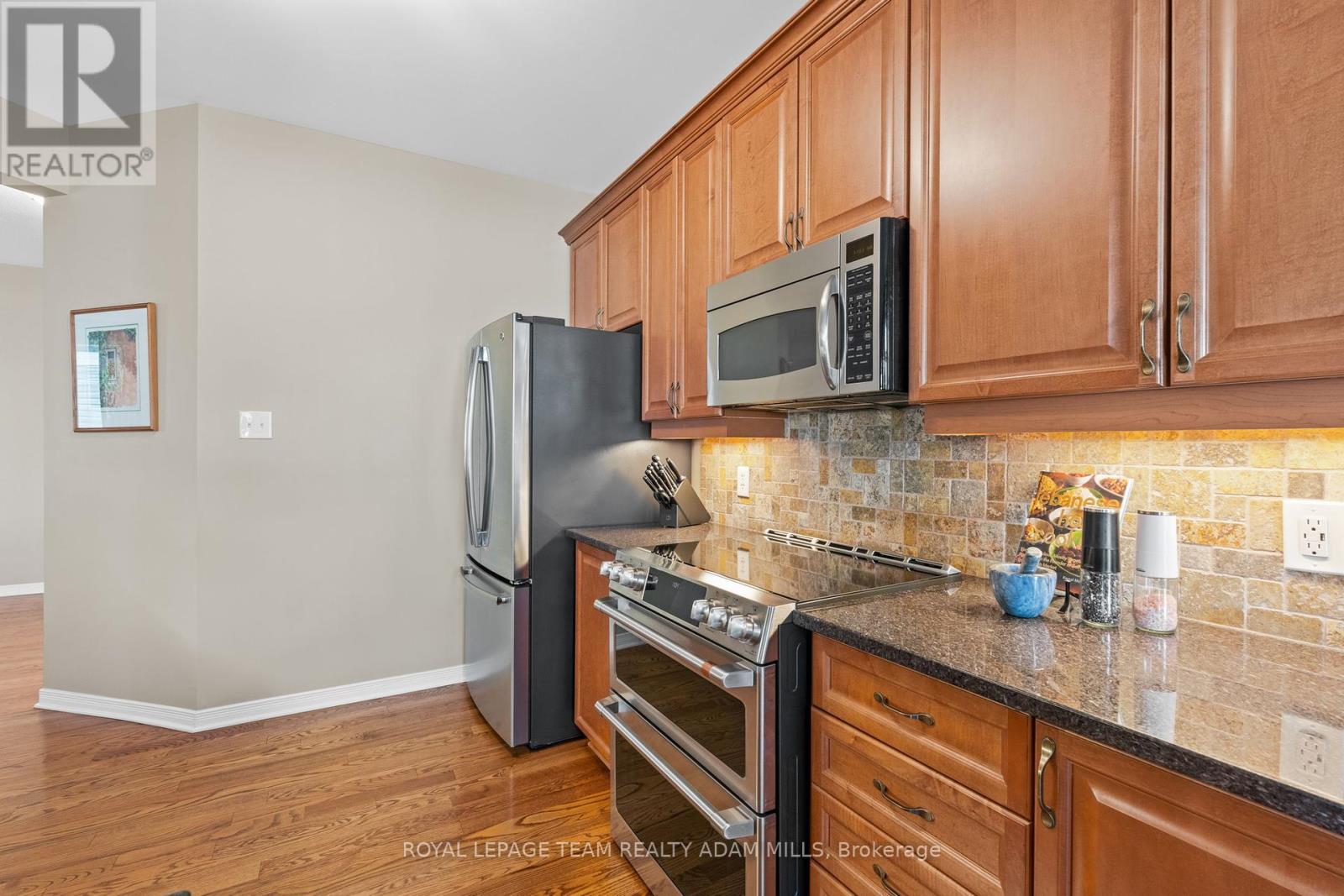 503 Stonechurch Way, Ottawa, Ontario  K2J 0C5 - Photo 10 - X12442580