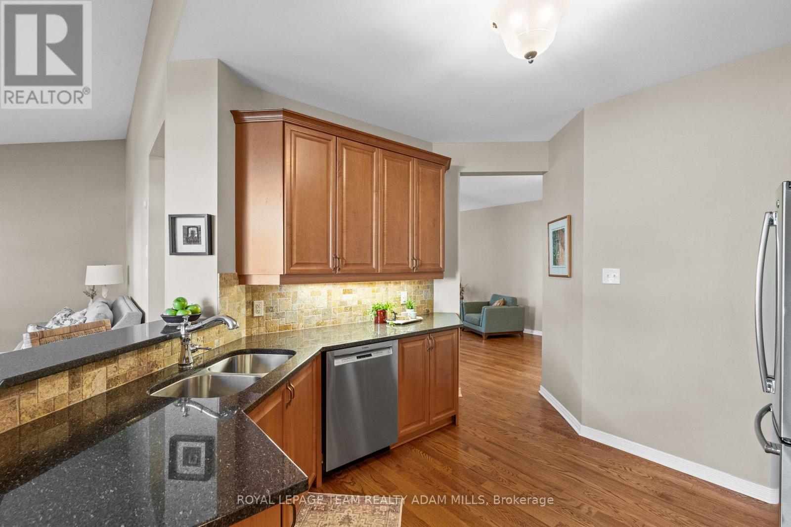 503 Stonechurch Way, Ottawa, Ontario  K2J 0C5 - Photo 12 - X12442580