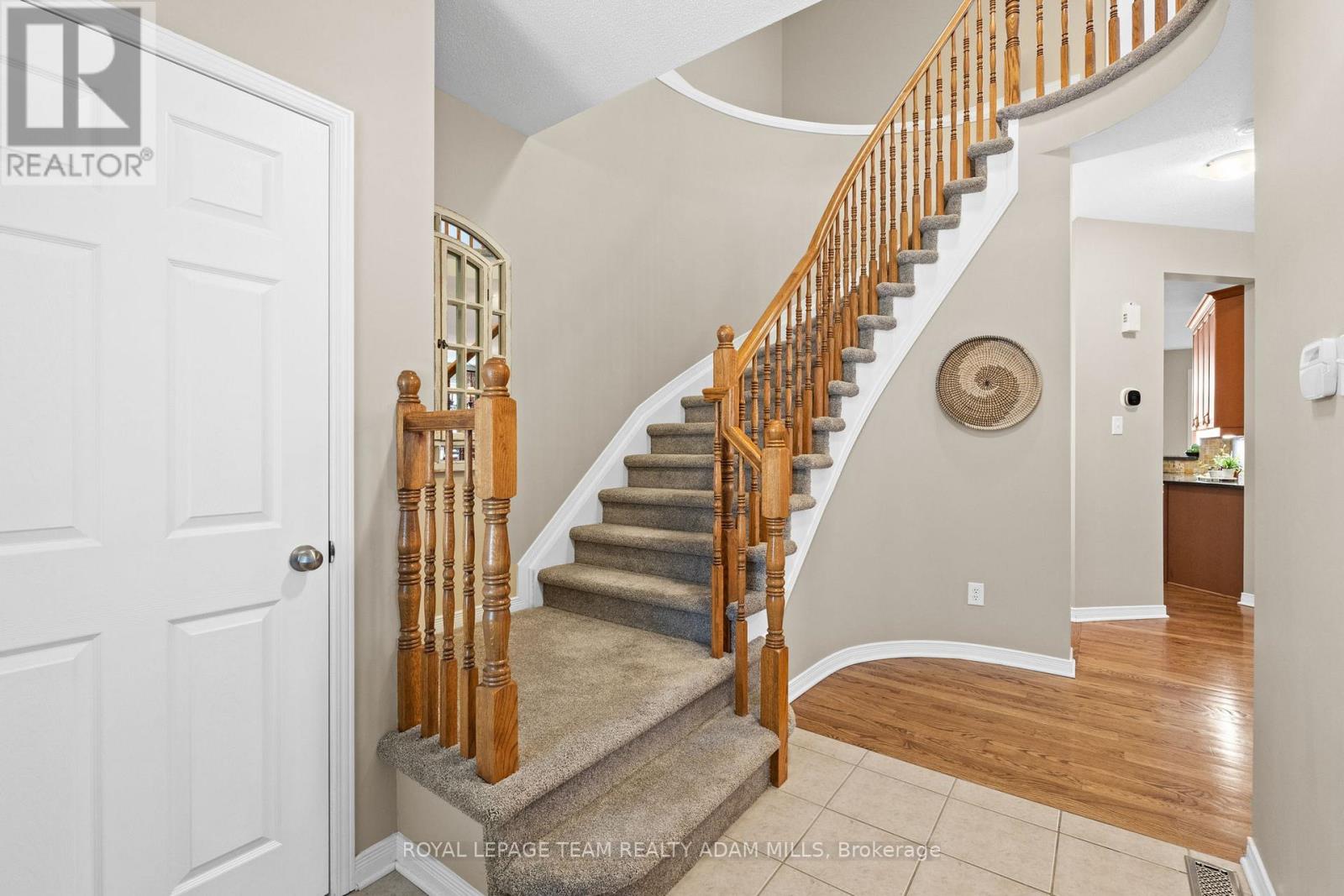 503 Stonechurch Way, Ottawa, Ontario  K2J 0C5 - Photo 5 - X12442580