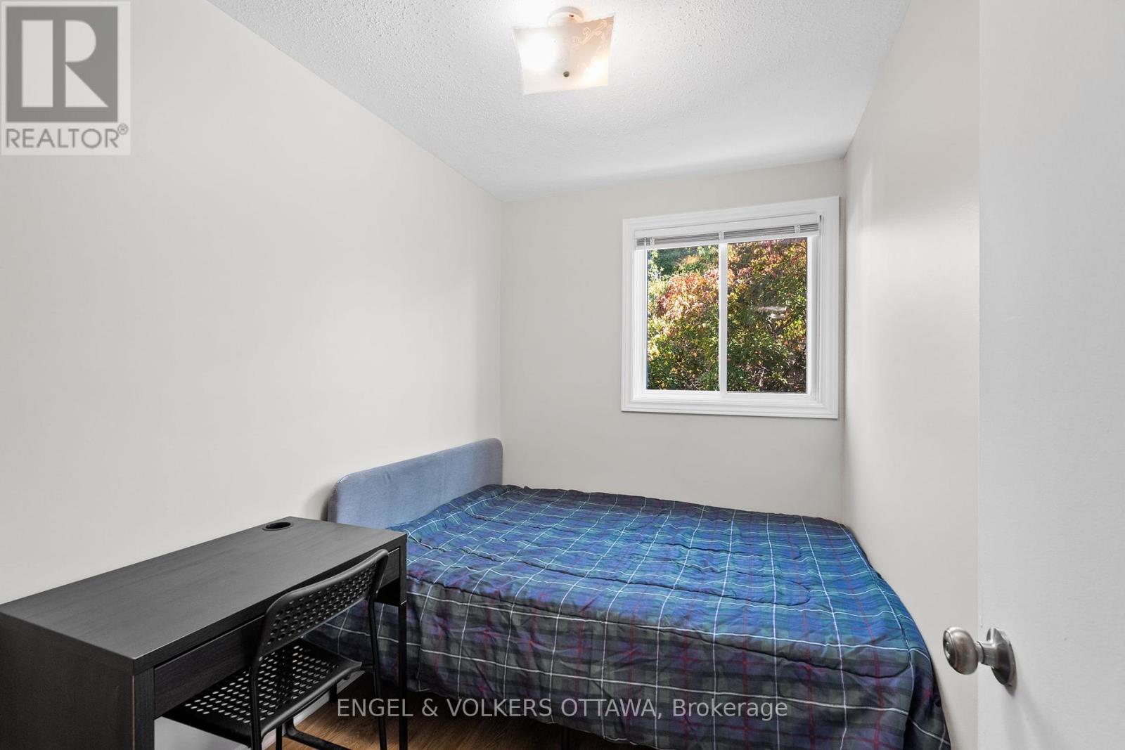 50a Sumac Street, Ottawa, Ontario  K1J 6P7 - Photo 16 - X12442593