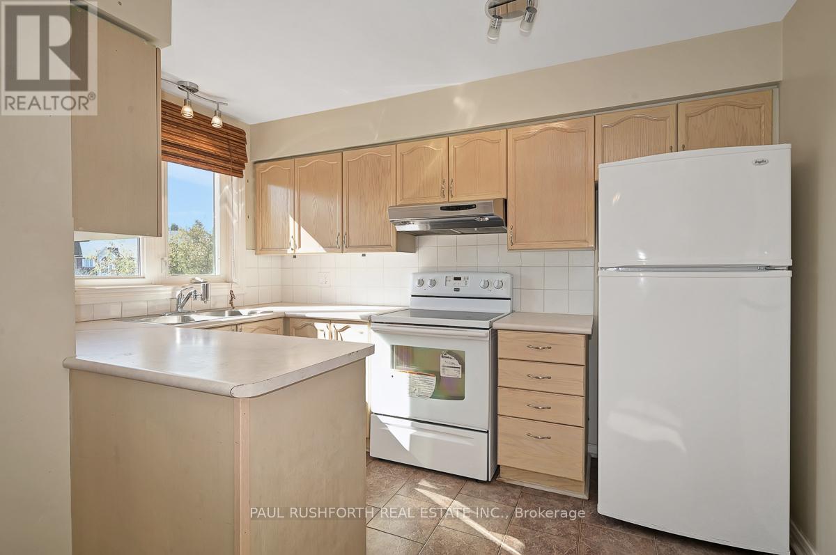492 Briston Private, Ottawa, Ontario  K1G 5R5 - Photo 9 - X12442634