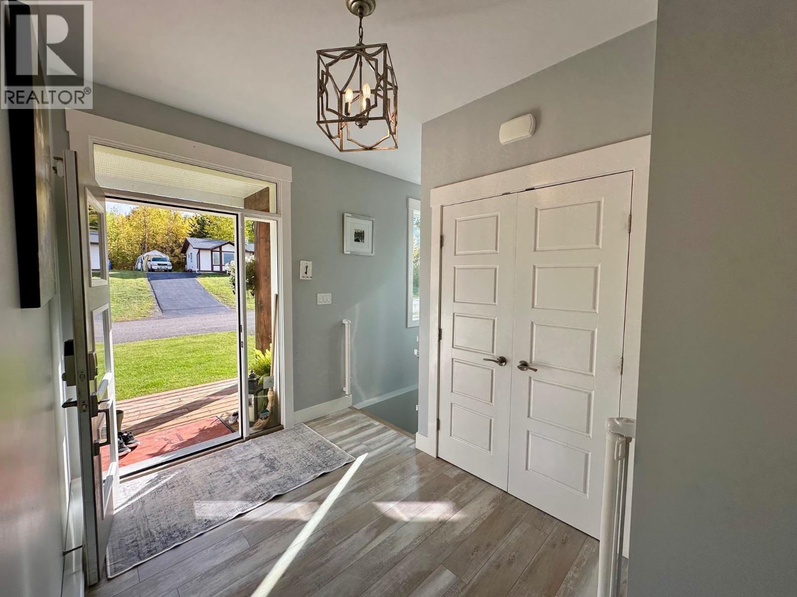 1494 Chestnut Street, Telkwa, British Columbia  V0J 2X0 - Photo 6 - R3055015