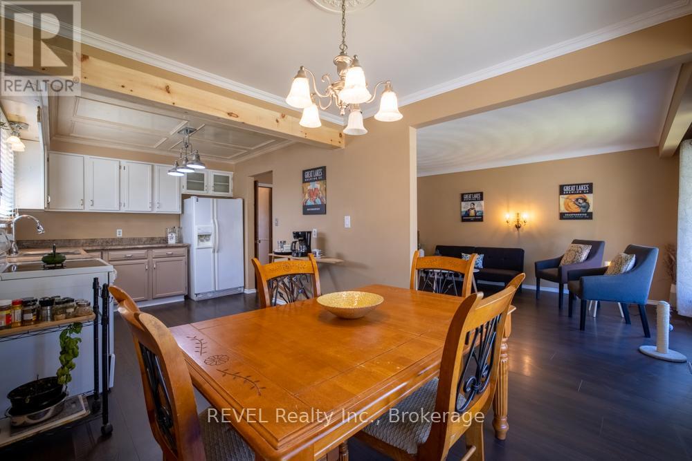 43 Trelawn Parkway, Welland (N. Welland), Ontario  L3C 1W4 - Photo 11 - X12442578