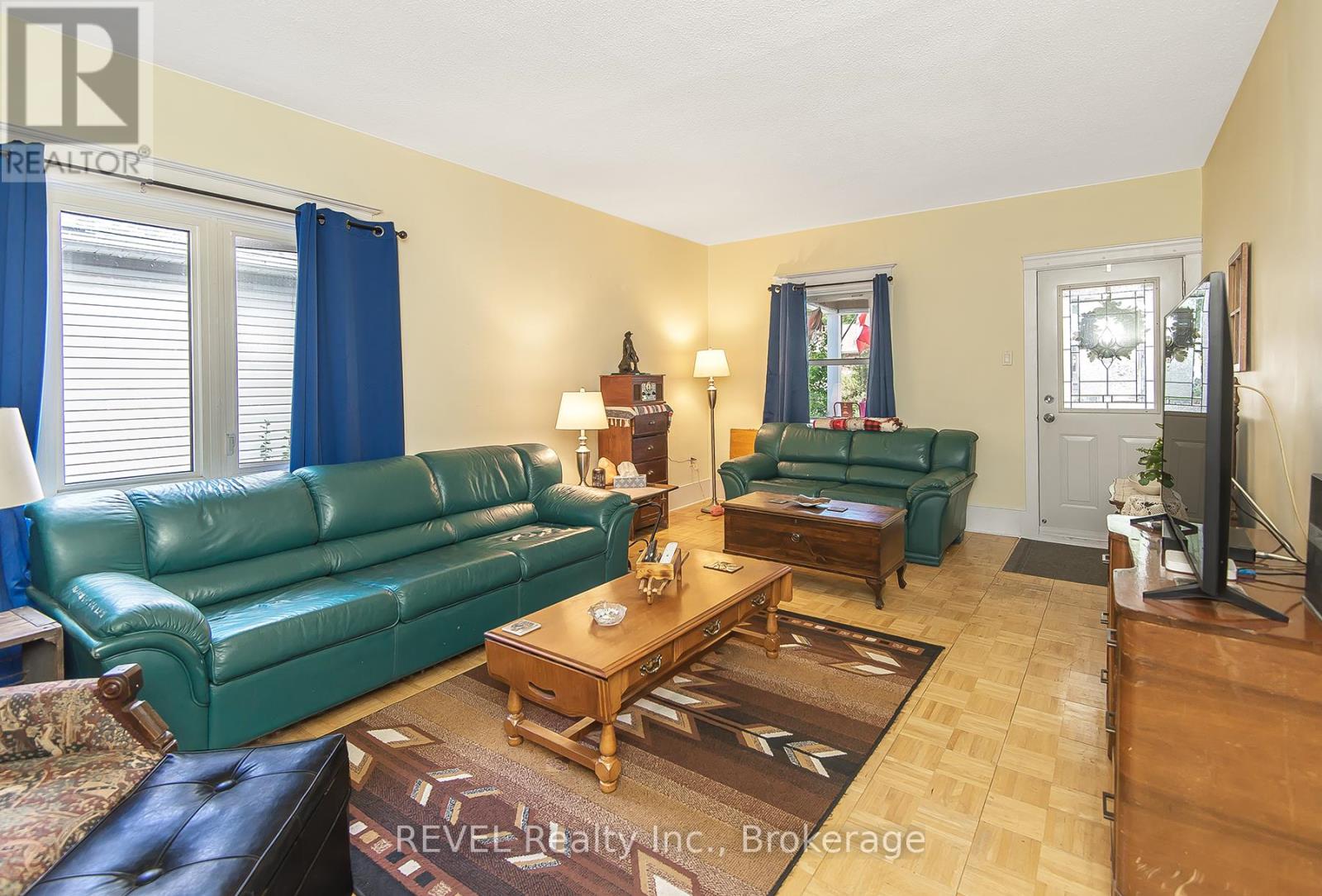 6510 Culp Street, Niagara Falls (Dorchester), Ontario  L2G 2C1 - Photo 3 - X12442609