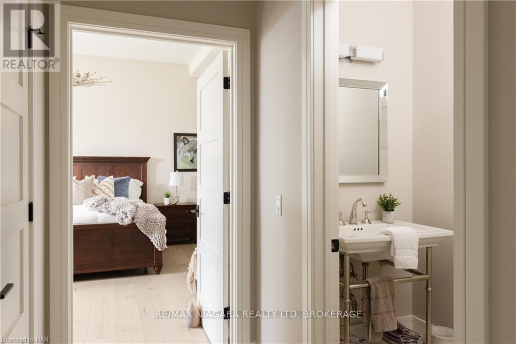 32 Breckenridge Boulevard, St. Catharines (Grapeview), Ontario  L2W 1A7 - Photo 22 - X12442615