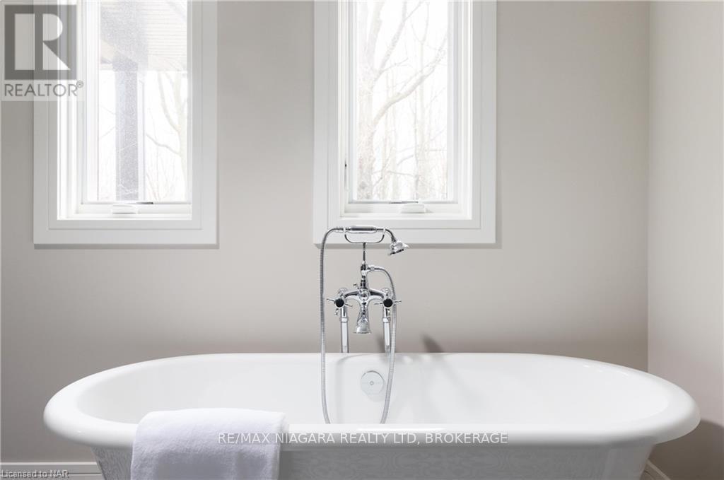 32 Breckenridge Boulevard, St. Catharines (Grapeview), Ontario  L2W 1A7 - Photo 26 - X12442615