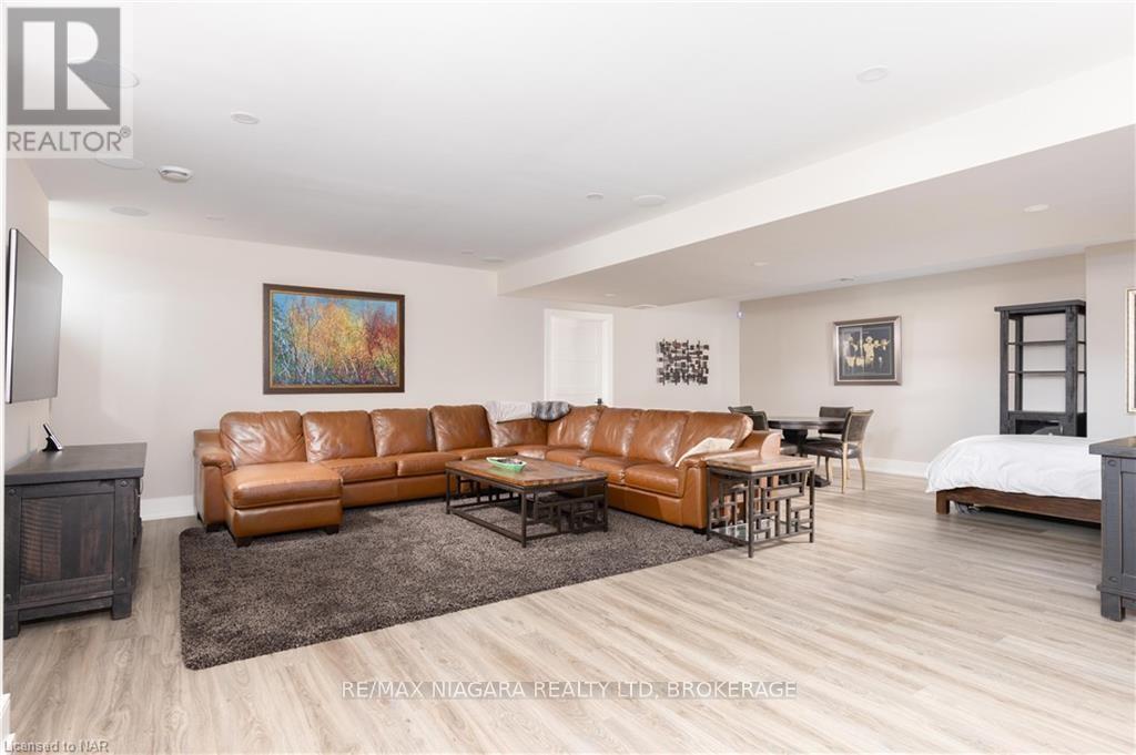 32 Breckenridge Boulevard, St. Catharines (Grapeview), Ontario  L2W 1A7 - Photo 30 - X12442615