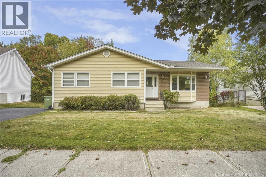 28 Pettigrove Crescent, Fredericton, New Brunswick