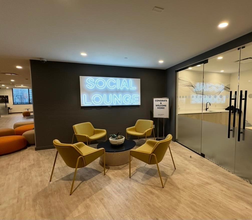 2403 13428 105 AVENUE, surrey, British Columbia