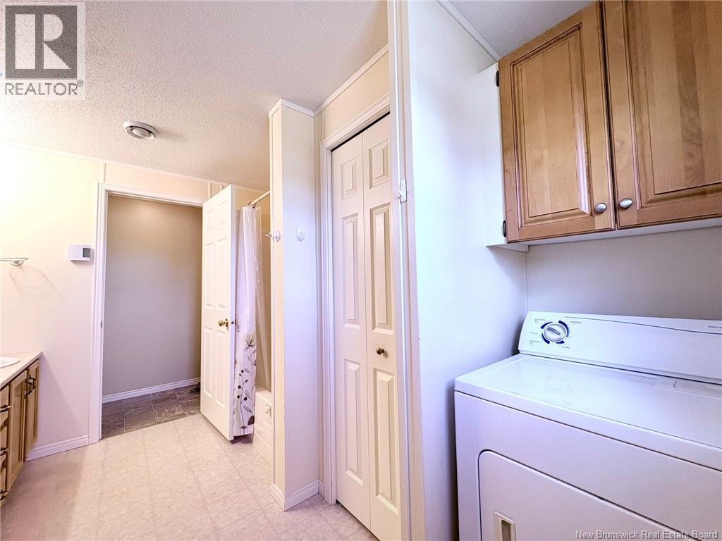27 Sophie Drive, Dieppe, New Brunswick  E1A 7X5 - Photo 11 - NB127787