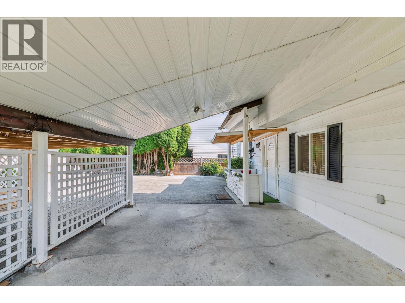 1068 Spruce Street, Port Coquitlam, British Columbia  V3B 4X6 - Photo 13 - R3055010