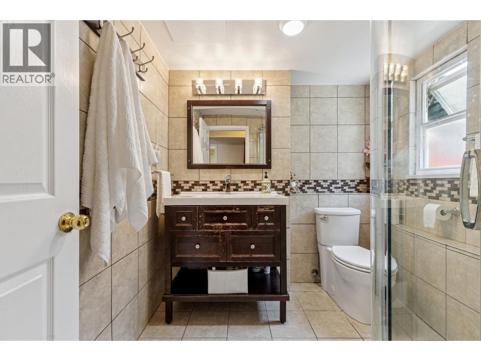 1068 Spruce Street, Port Coquitlam, British Columbia  V3B 4X6 - Photo 23 - R3055010
