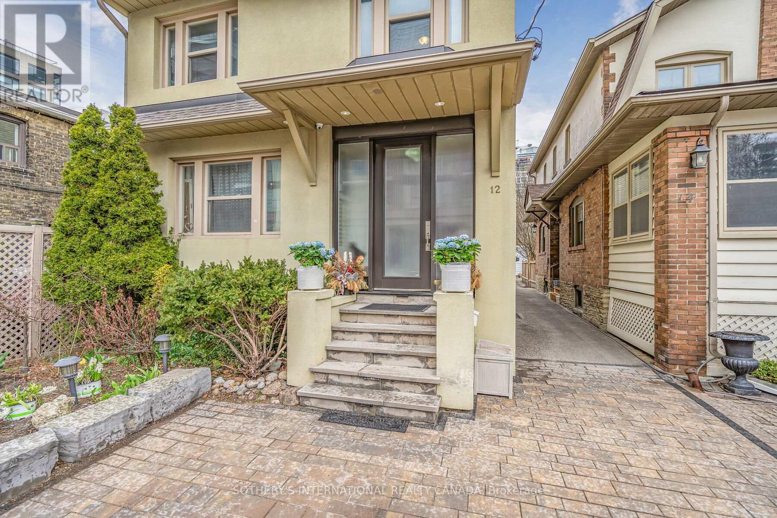 12 Belsize Drive, Toronto (Mount Pleasant West), Ontario  M4S 1L4 - Photo 3 - C12442353