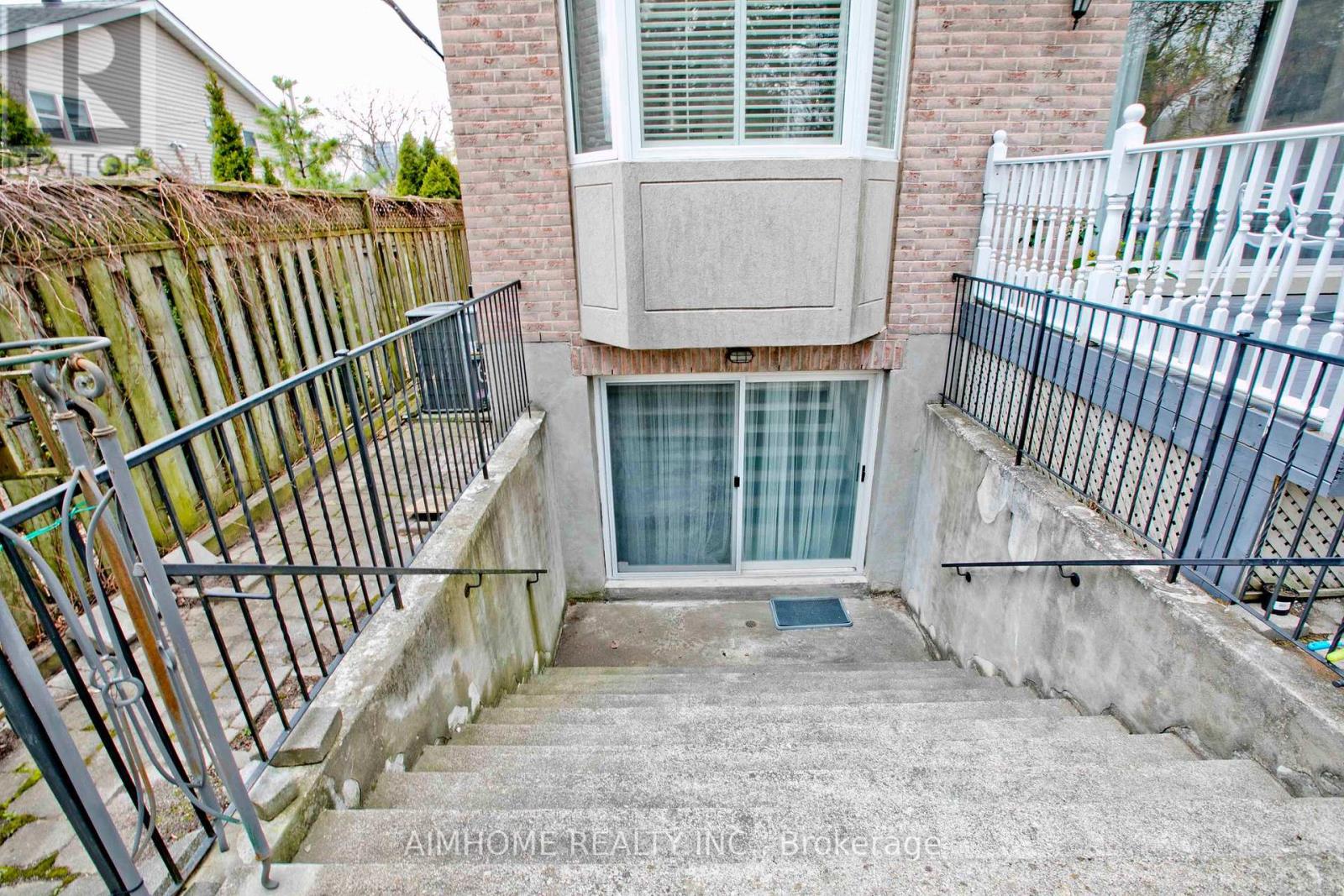 401 Longmore Street, Toronto (Willowdale East), Ontario  M2N 5C2 - Photo 28 - C12442411