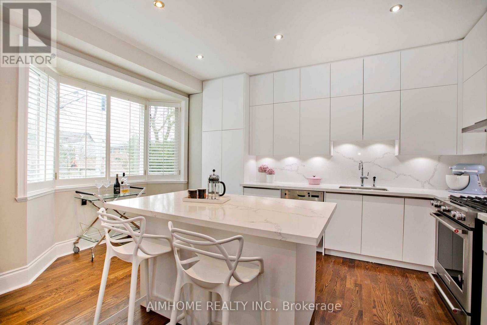 401 Longmore Street, Toronto (Willowdale East), Ontario  M2N 5C2 - Photo 8 - C12442411