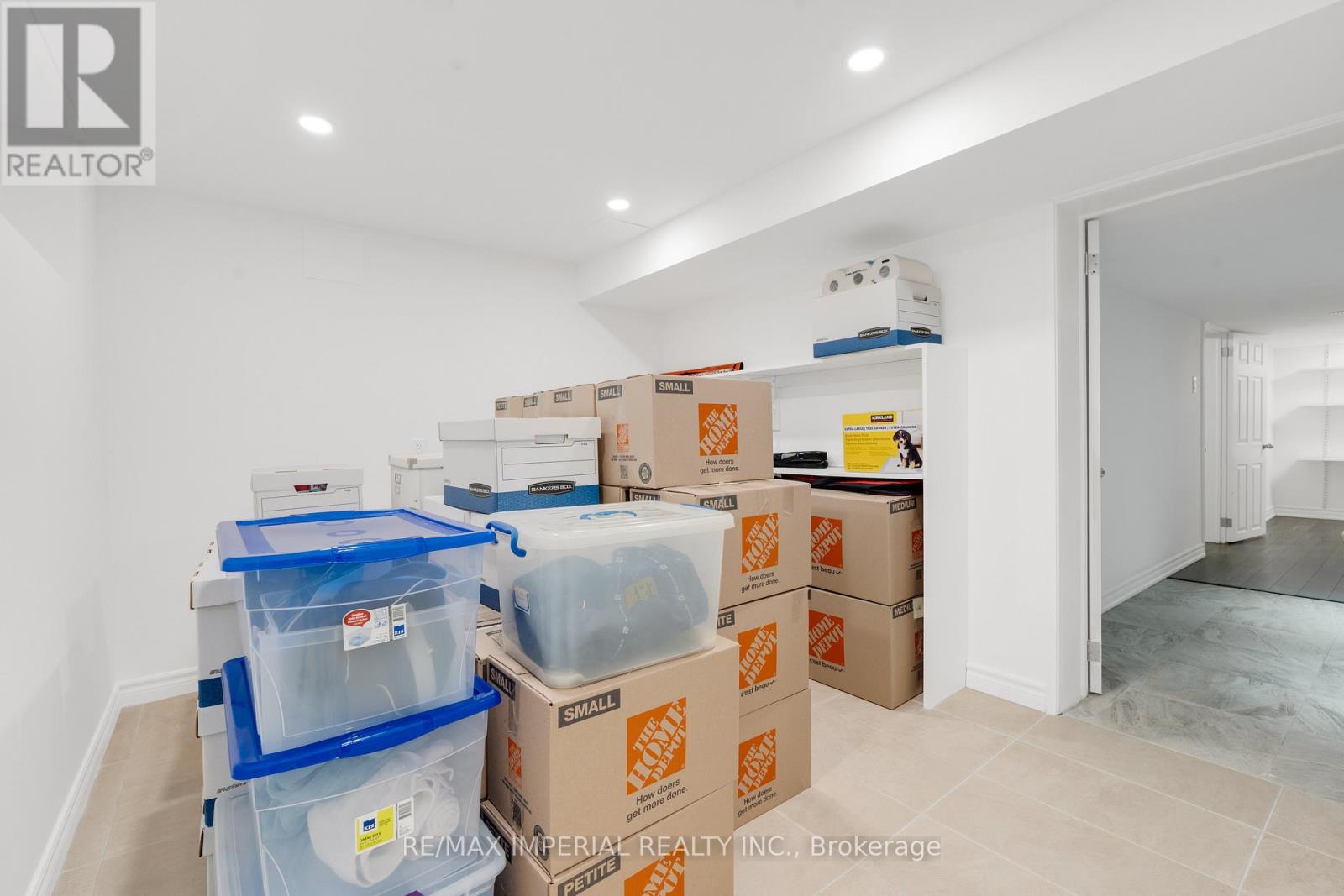 263 Upper Highland Crescent, Toronto, Ontario  M2P 1V4 - Photo 45 - C12442459