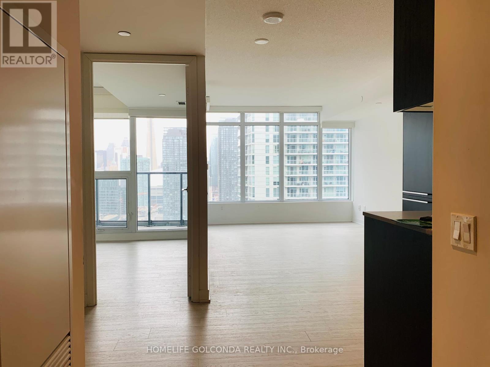 3211 - 70 Queens Wharf Road, Toronto, Ontario  M5V 0J2 - Photo 12 - C12442491
