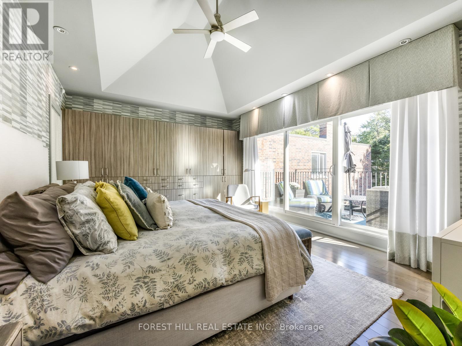 67 Duggan Avenue, Toronto, Ontario  M4V 1Y1 - Photo 16 - C12442512