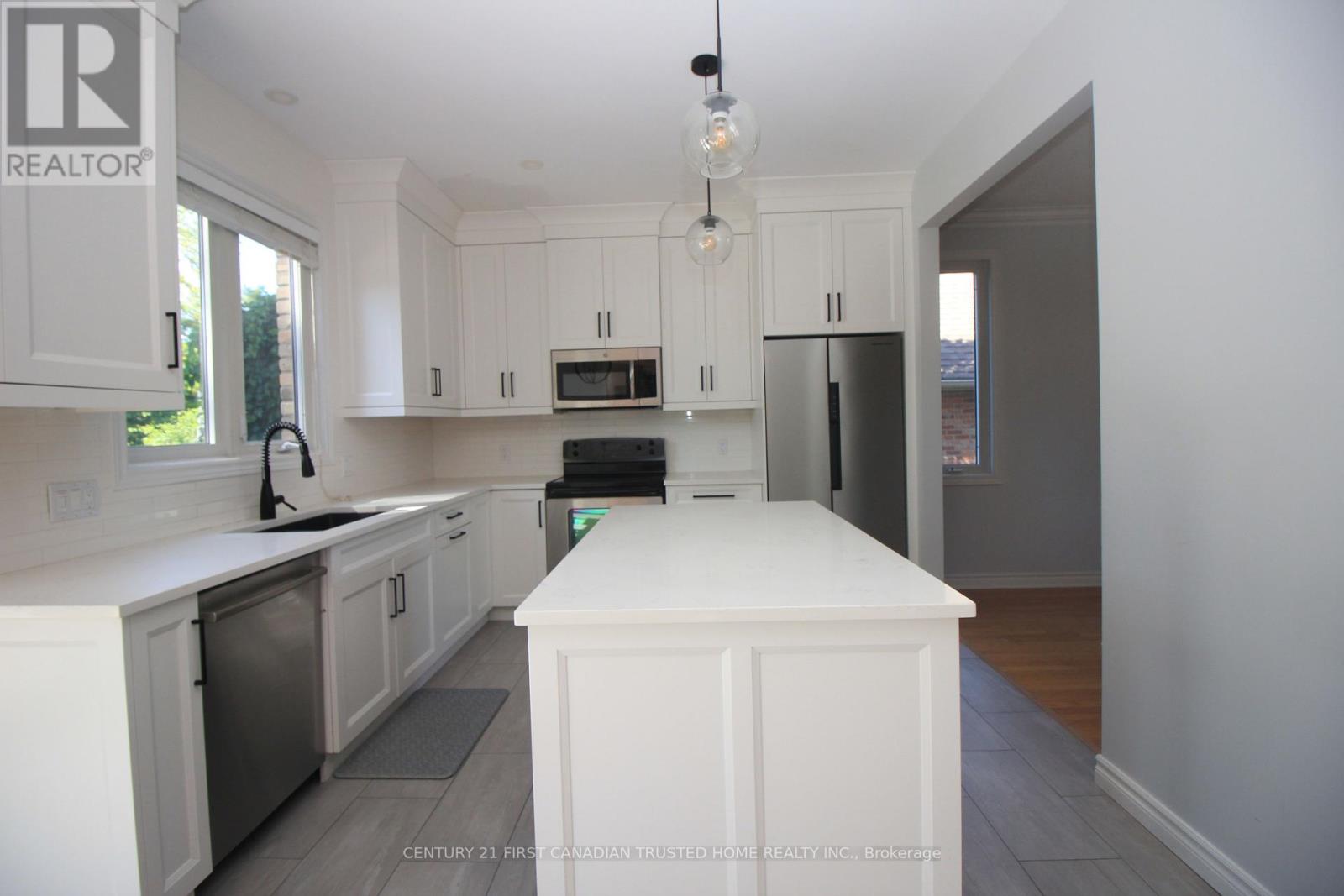 157 Mcgarrell Drive, London North, Ontario  N6B 1R1 - Photo 10 - X12442301