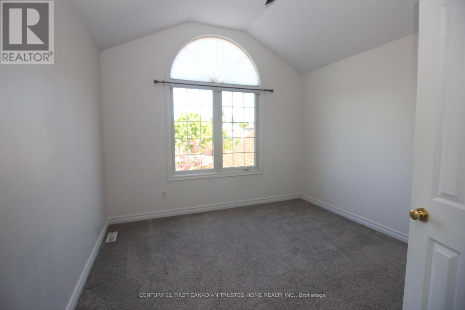 157 Mcgarrell Drive, London North, Ontario  N6B 1R1 - Photo 25 - X12442301