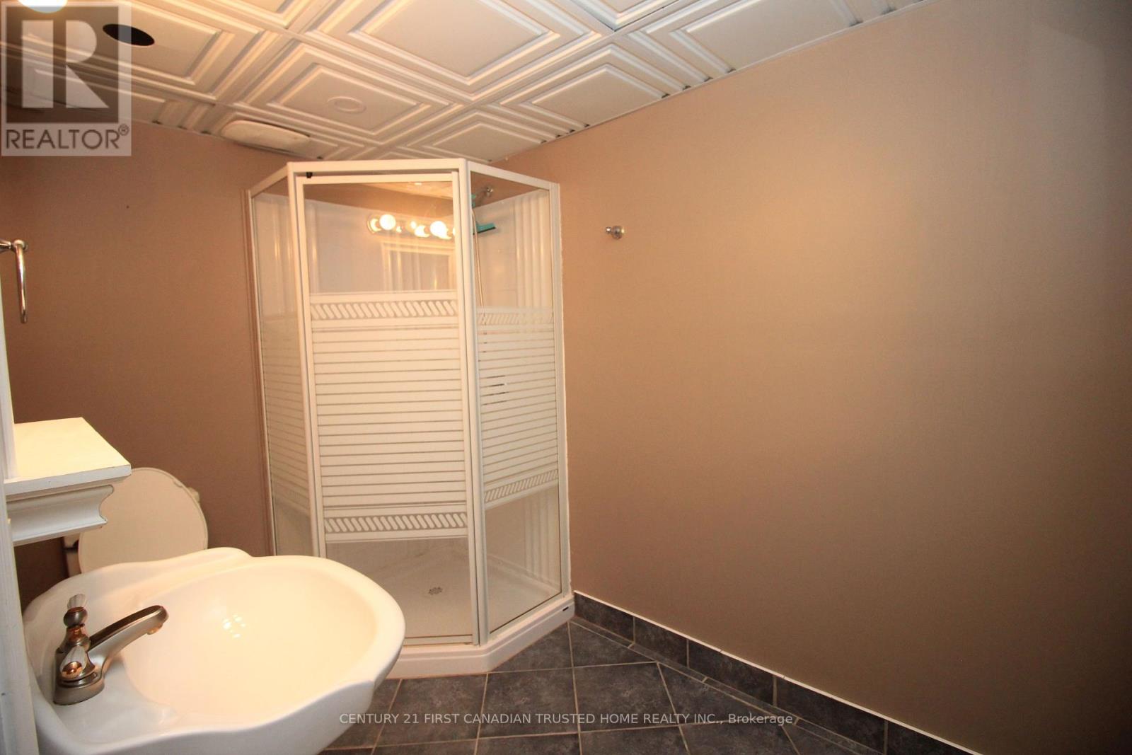 157 Mcgarrell Drive, London North, Ontario  N6B 1R1 - Photo 38 - X12442301