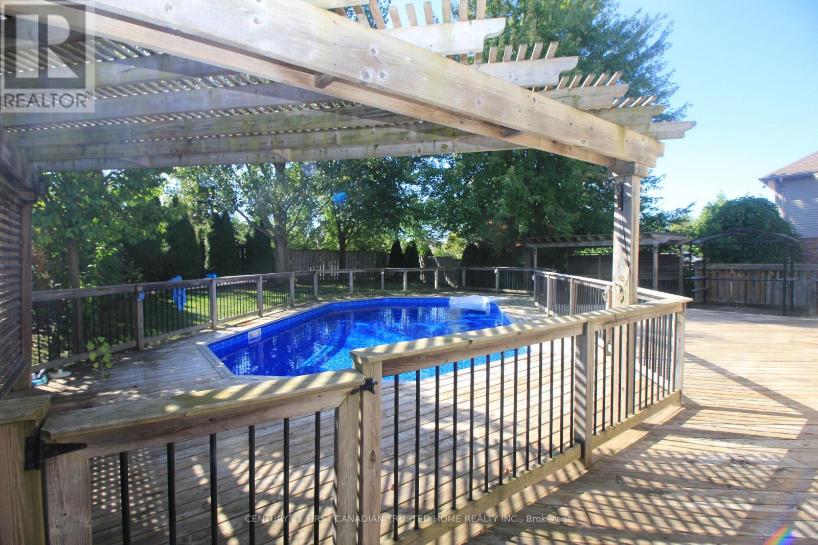 157 Mcgarrell Drive, London North, Ontario  N6B 1R1 - Photo 45 - X12442301