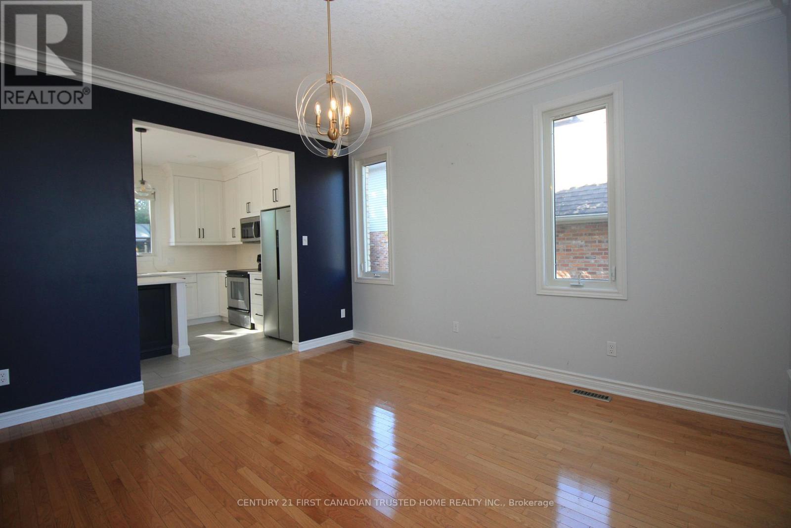 157 Mcgarrell Drive, London North, Ontario  N6B 1R1 - Photo 8 - X12442301