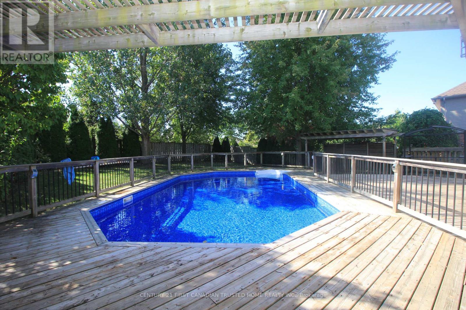 157 Mcgarrell Drive, London North, Ontario  N6B 1R1 - Photo 44 - X12442301