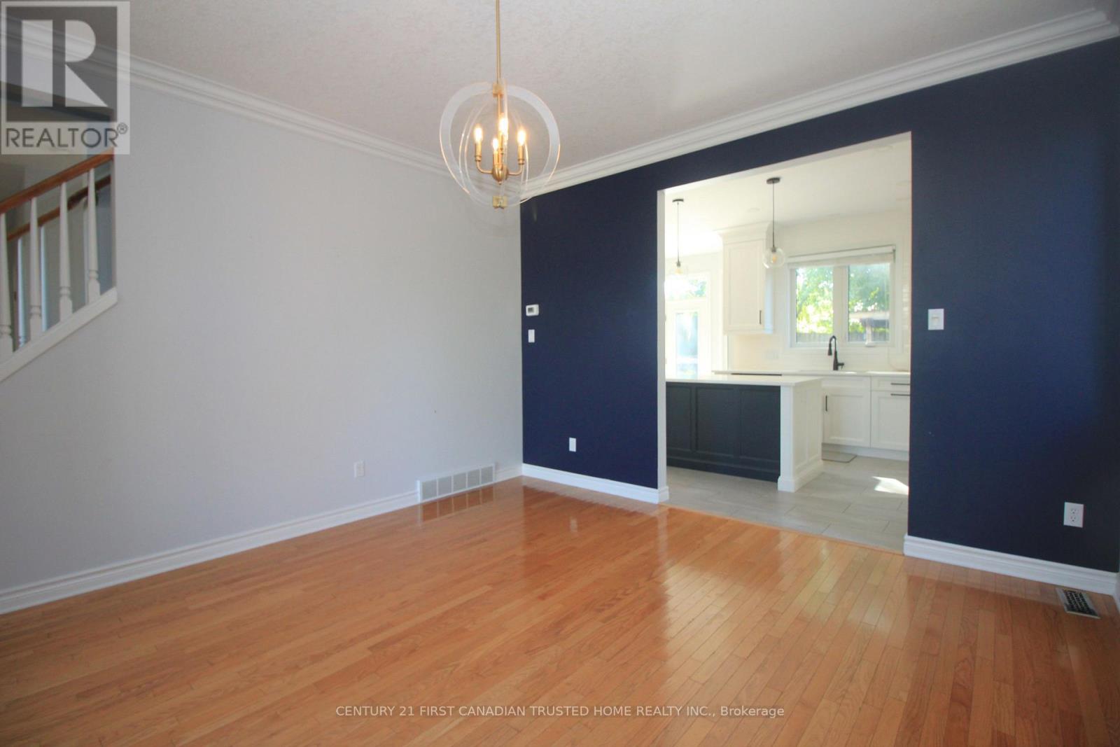 157 Mcgarrell Drive, London North, Ontario  N6B 1R1 - Photo 9 - X12442301