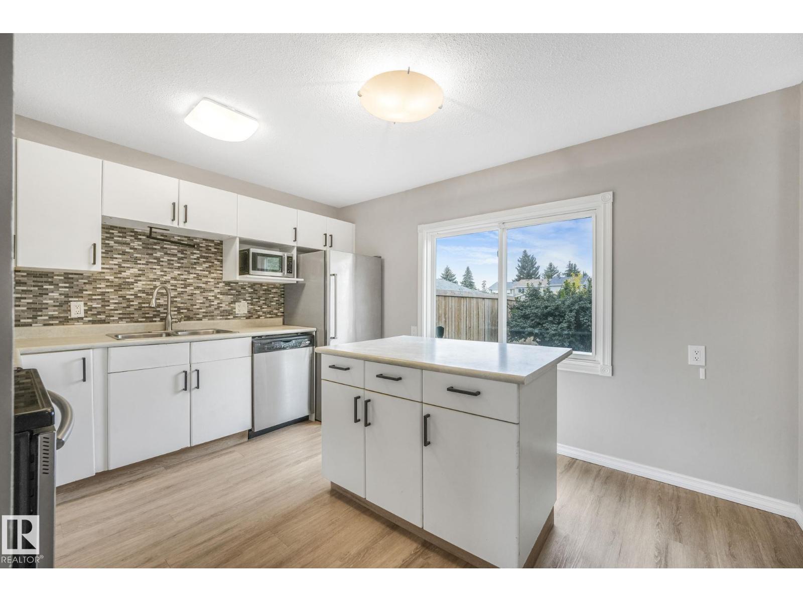 2110 54 St Nw, Edmonton, Alberta  T6L 4T9 - Photo 10 - E4460615