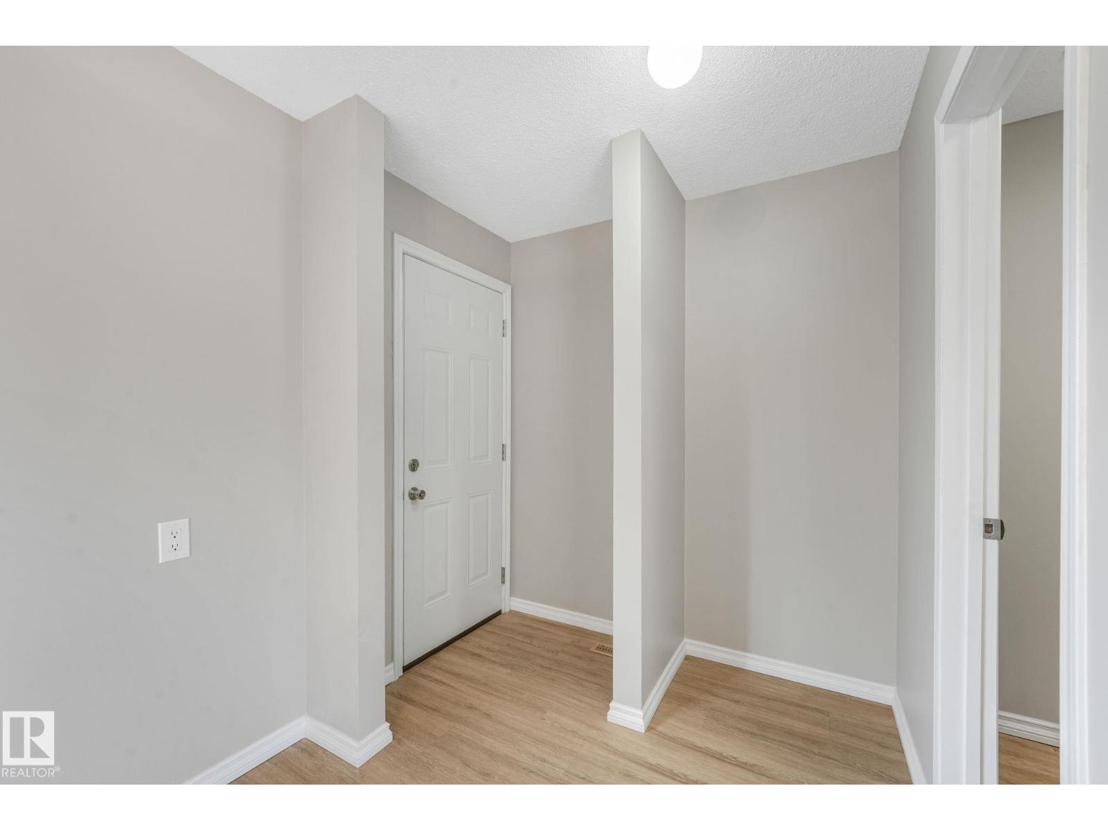 2110 54 St Nw, Edmonton, Alberta  T6L 4T9 - Photo 14 - E4460615